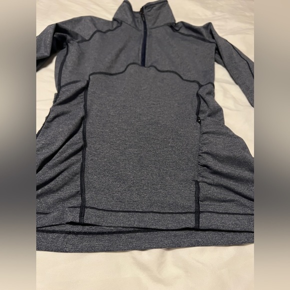 Lululemon Kriss Cross 1/2 Zip - Picture 7 of 15